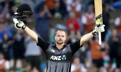 ആ വെടിക്കെട്ട് ഇന്നിങ്സുകൾ ഇനിയില്ല; ക്രിക്കറ്റിൽനിന്ന് വിരമിക്കൽ പ്രഖ്യാപിച്ച് ന്യൂസിലാൻഡ് താരം കോളിൻ മൻറൊ