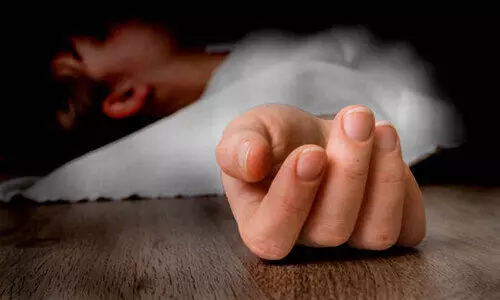 ഗേ​റ്റ് വീ​ണ് ഏ​ഴു വ​യ​സ്സു​കാ​രി മ​രി​ച്ചു