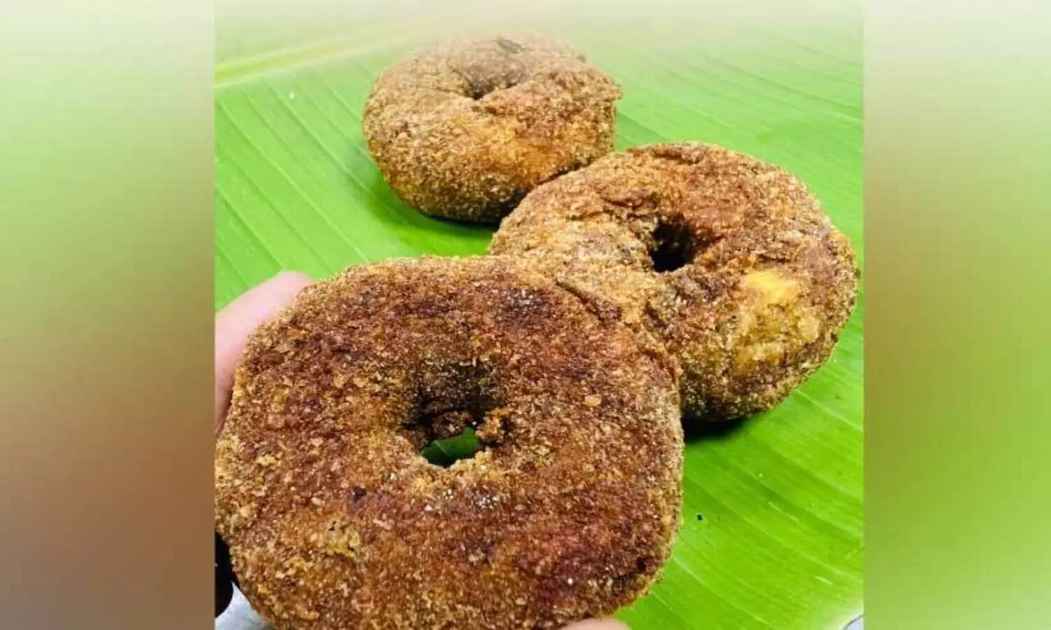 Chicken donuts, ചി​ക്ക​ൻ ഡോ​ണ​ട്സ്