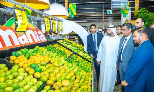 ലു​ലു ഹൈ​പ്പ​ർ മാ​ർ​ക്ക​റ്റു​ക​ളി​ൽ  മാ​മ്പ​ഴോ​ത്സ​വം