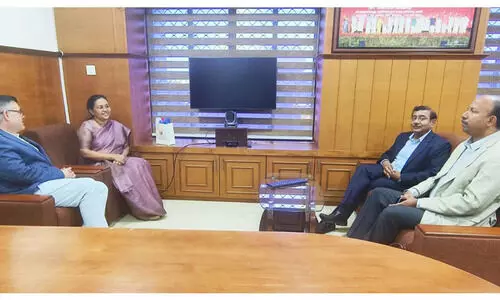 വീണ ജോര്‍ജ് യു.എസ്. എംബസി മിനിസ്റ്റര്‍ കൗണ്‍സിലറുമായി ചര്‍ച്ച നടത്തി