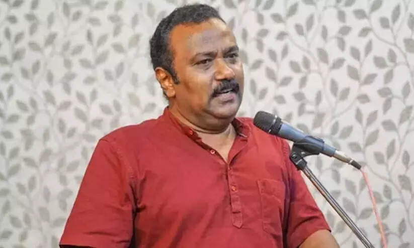അമ്യൂസ്മെന്‍റ് പാർക്കിൽ ലൈംഗികാതിക്രമം; ജാമ്യത്തിലിറങ്ങിയ കേന്ദ്ര വാഴ്സിറ്റി അധ്യാപകൻ സമാന കേസിൽ വീണ്ടും അറസ്റ്റിൽ