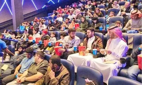 സി​നി​മാ​ശാ​ല​ക​ളി​ൽ കാ​ഴ്​​ച​ക്കാ​രു​ടെ എ​ണ്ണ​ത്തി​ൽ വ​ൻ വ​ർ​ധ​ന