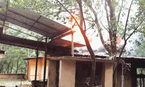 തീ​പി​ടി​ച്ച​പ്പോ​ൾ