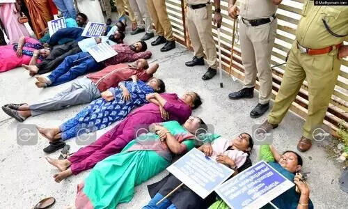 Driving school strike