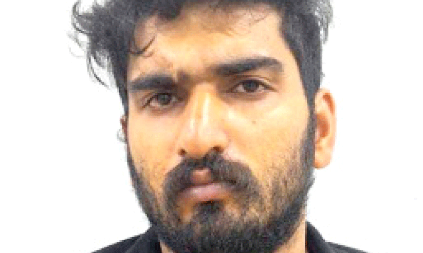 ആ​ദ​ർ​ശ്