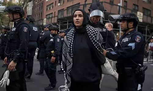 ഗസ്സയെ കുറിച്ച് മിണ്ടില്ല! സെലിബ്രിറ്റികൾക്കെതിരെ ‘േബ്ലാക്കൗട്ട് 2024’ കാമ്പയിൻ സജീവം ഗസ്സയെ കുറിച്ച് മിണ്ടില്ല! സെലിബ്രിറ്റികൾക്കെതിരെ ‘േബ്ലാക്കൗട്ട് 2024’ കാമ്പയിൻ സജീവം