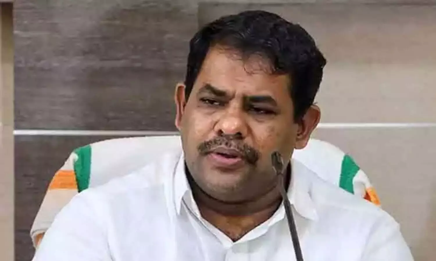 പ്ലസ് വൺ സീറ്റ് പ്രശ്നം പരിഹരിക്കാതെ സർക്കാർ ഉരുണ്ടു കളിക്കുന്നു -റസാഖ് പാലേരി