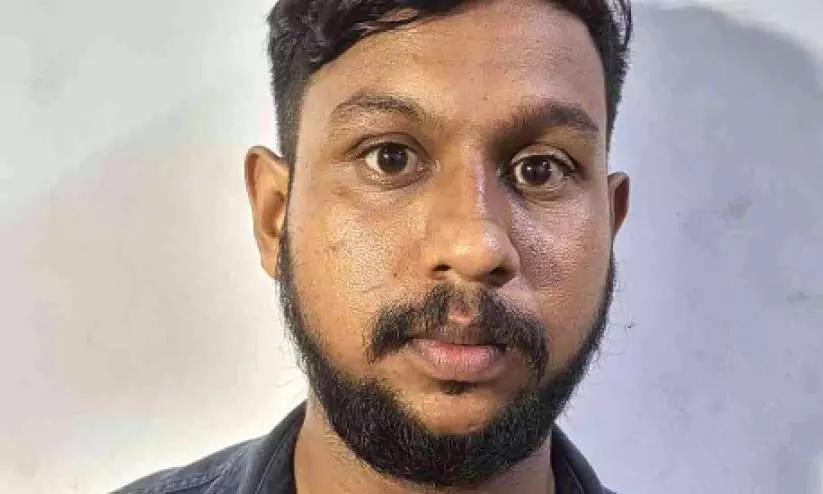 എബിൻ എബിൻ