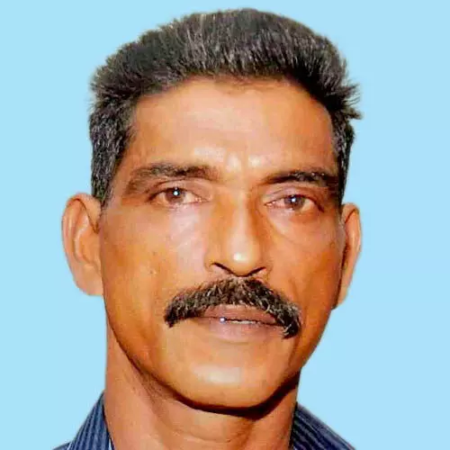 തെ​ങ്ങി​ല്‍നി​ന്ന് വീ​ണ് മ​രി​ച്ചു