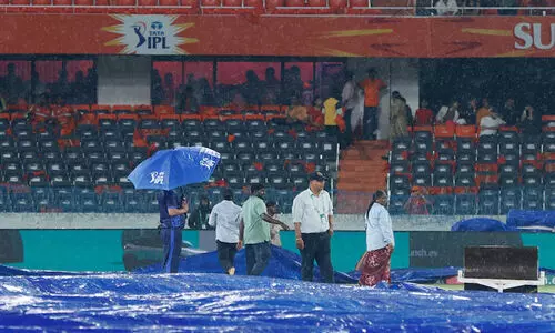 ഹൈദരാബാദ് പ്ലേ ഓഫിൽ; ഗുജറാത്തിനെതിരായ മത്സരം മഴമൂലം ഉപേക്ഷിച്ചു
