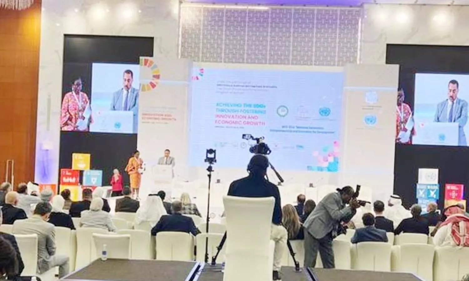 ആ​ഗോ​ള സം​രം​ഭ​ക​ത്വ ഫോ​റം ധ​ന​കാ​ര്യ മ​ന്ത്രി ഉ​ദ്​​ഘാ​ട​നം ചെ​യ്​​തു