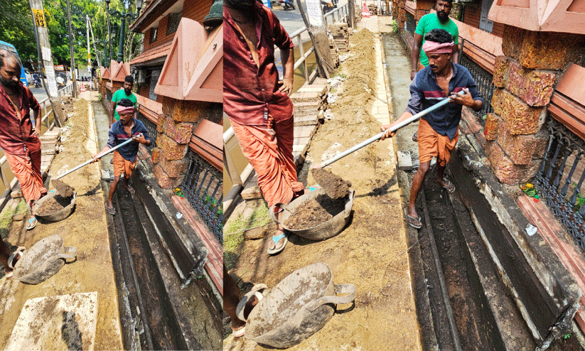 Waterlogging in Mananchira; cleaning started Waterlogging in Mananchira; cleaning started