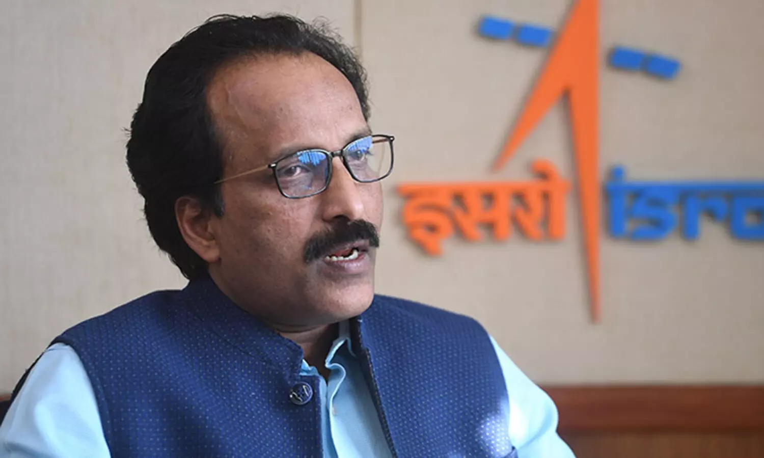 To build libraries in temples – ISRO Chairman