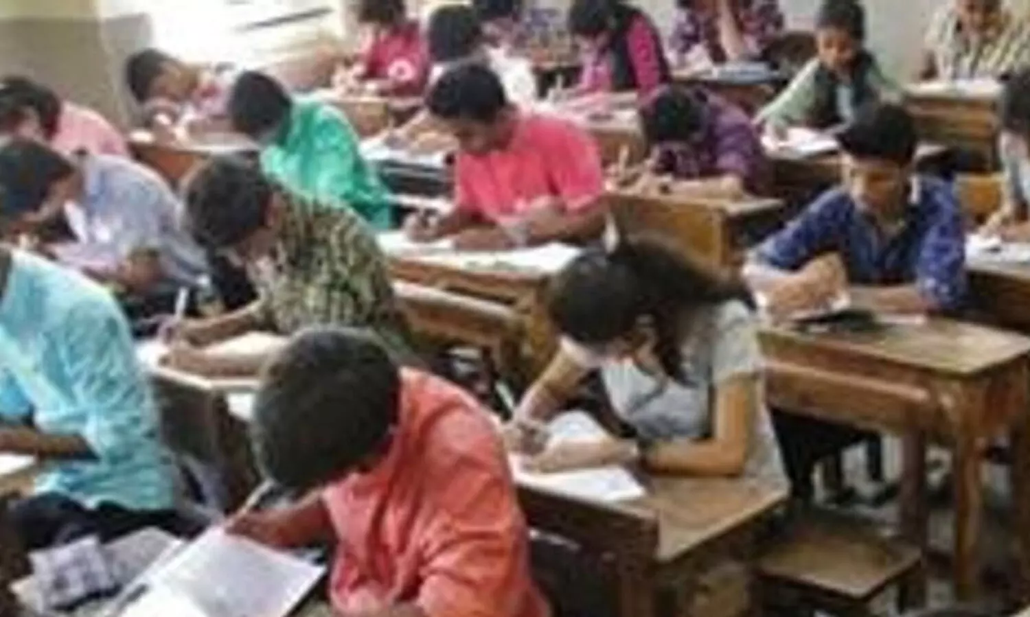 ഡി.എൽ.എഡ് പരീക്ഷ മാറ്റിയിട്ടില്ലെന്ന് പരീക്ഷാഭവൻ