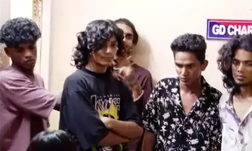 Six people, including a model, were arrested with drugs in Kochi Six people, including a model, were arrested with drugs in Kochi