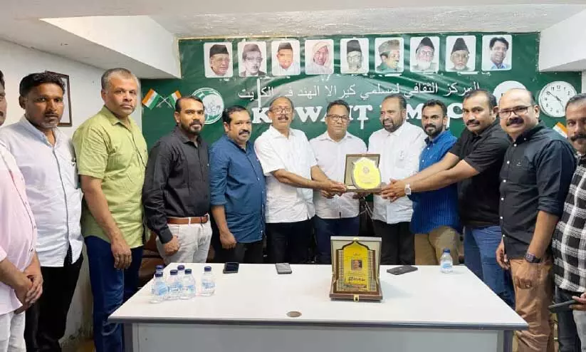 Handed over memento Handed over memento