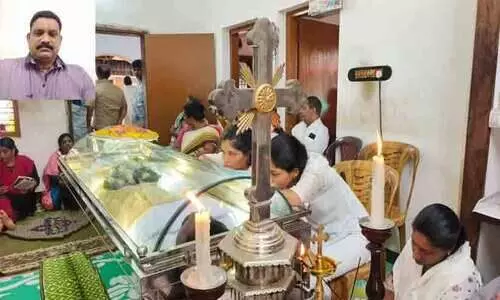 The last kiss Helen could give her father for the first see.