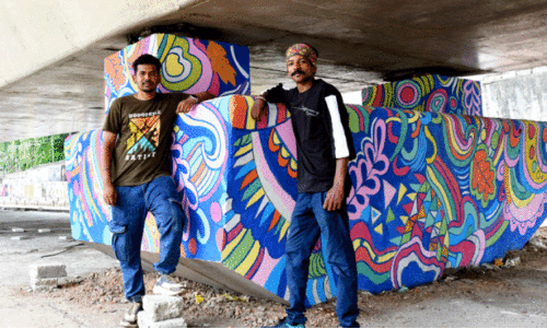 ഉ​ത്ത​മ​രാ​ജും വി​നി​ൽ​ച​ന്ദ്ര​നും