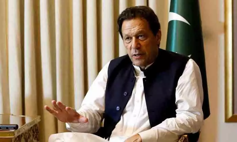 രണ്ട് കേസുകളിൽ ഇംറാൻ ഖാനെ കോടതി വെറുതെവിട്ടു രണ്ട് കേസുകളിൽ ഇംറാൻ ഖാനെ കോടതി വെറുതെവിട്ടു