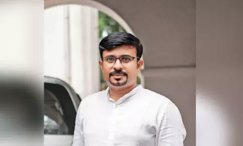 എ​സ്.​കെ. പൊ​റ്റെ​ക്കാ​ട്ട് ക​ഥ പു​ര​സ്കാ​രം അ​ക്ബ​ര്‍ ആ​ലി​ക്ക​ര​ക്ക്