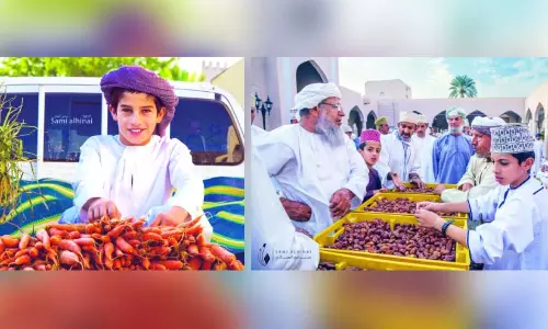 കു​ട്ടി​ക്ക​ളി​യ​ല്ല, നി​സ്​​വ സൂ​ഖി​ലെ കു​ട്ടിക്ക​ച്ച​വ​ടം