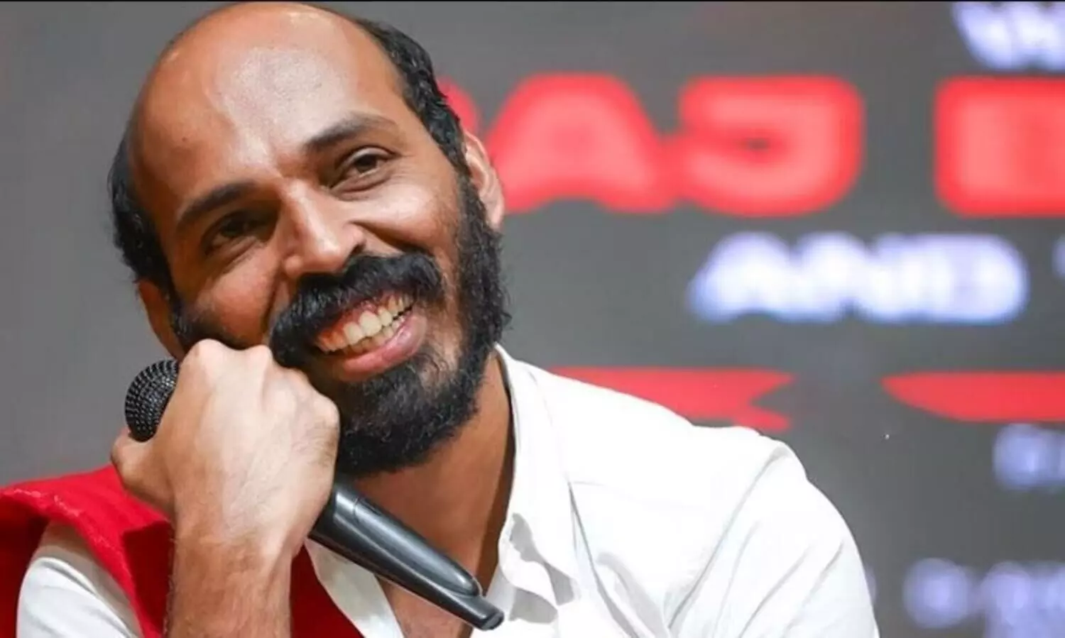 Kannada Actor Raj  B Shetty About His Movie debut