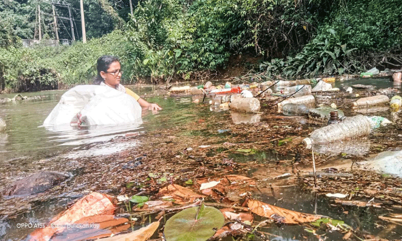കൈയടിക്കാം ലയ സൂപ്പറാണ്