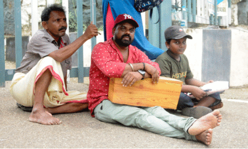 The body of the unborn child was not released; Fathers protest with the coffin