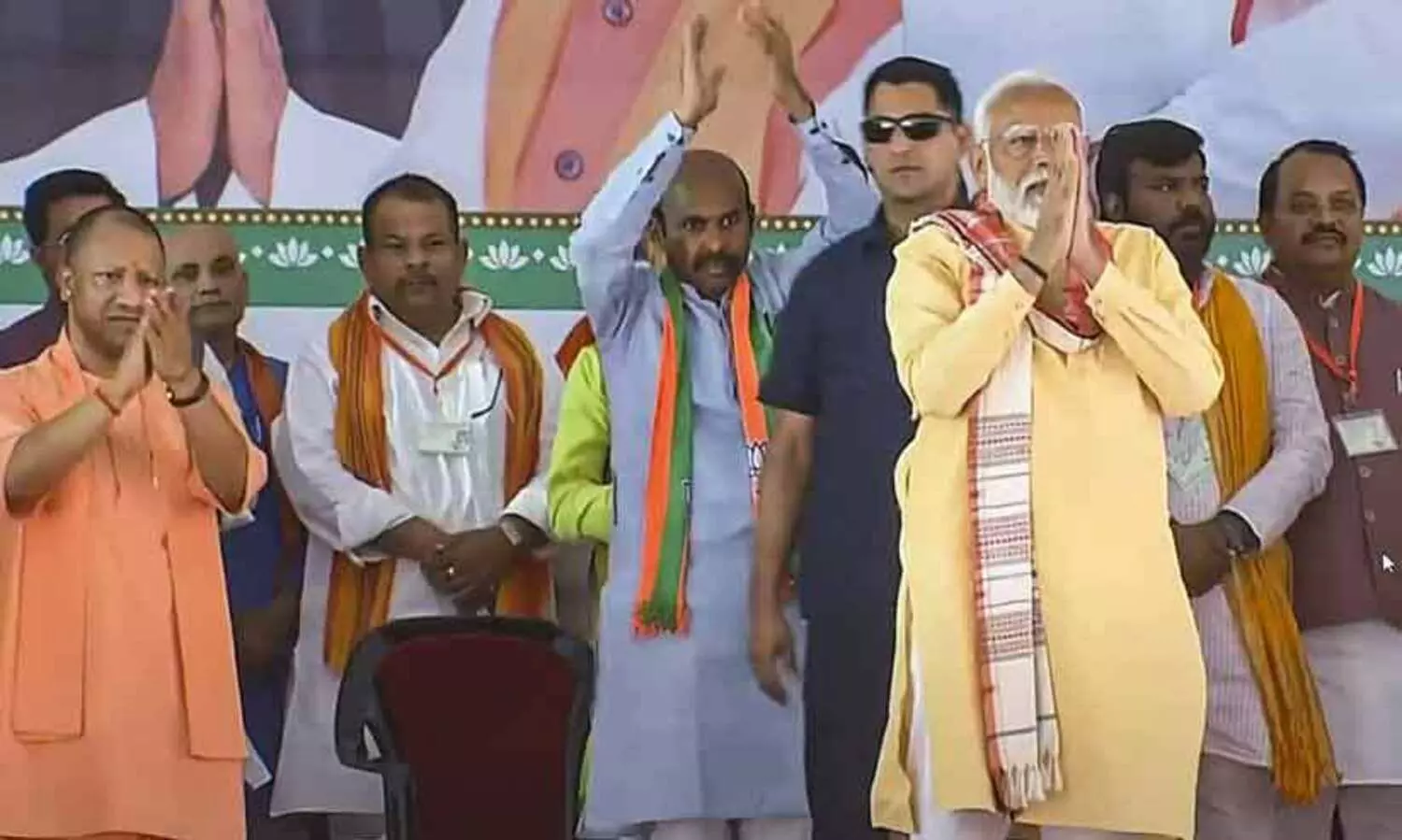 വിശ്വസിച്ചേ തീരൂ...ദൈവം എന്നെ ഭൂമിയിലേക്ക് അയച്ചതാണ്; ആ ശക്തി എനിക്ക് വഴികാട്ടുന്നു -നരേന്ദ്രമോദി