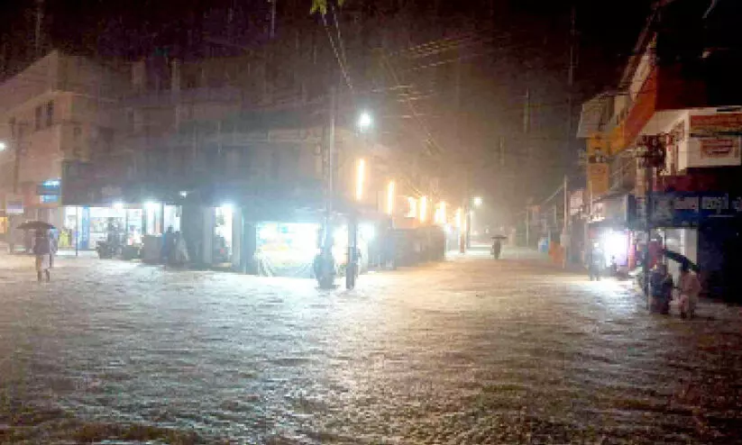 മഴ: ഏഴ്​ ജില്ലകളിൽ ഇന്ന്​ ഓറഞ്ച്​ അലർട്ട്