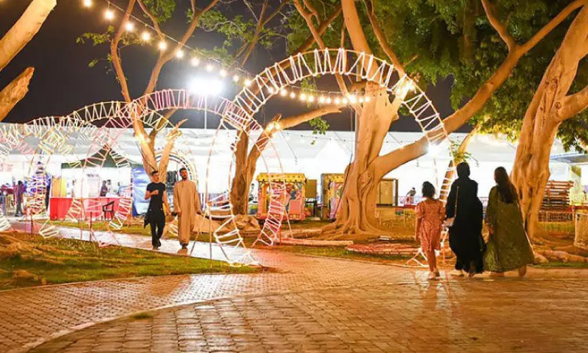 ‘സലാല സമ്മർ നൈറ്റ്സ്’ പരിപാടിക്ക് തുടക്കം ‘സലാല സമ്മർ നൈറ്റ്സ്’ പരിപാടിക്ക് തുടക്കം