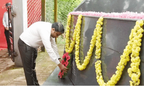 മം​ഗ​ളൂ​രു വി​മാ​ന ദു​ര​ന്തം അ​നു​സ്മ​രി​ച്ചു