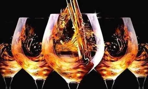 ഐ.ടി പാർക്കുകളിലെ മദ്യവിൽപ്പനക്ക് പ്രതിപക്ഷ എതിർപ്പ് മറികടന്ന് നിയമസഭാസമിതി അംഗീകാരം