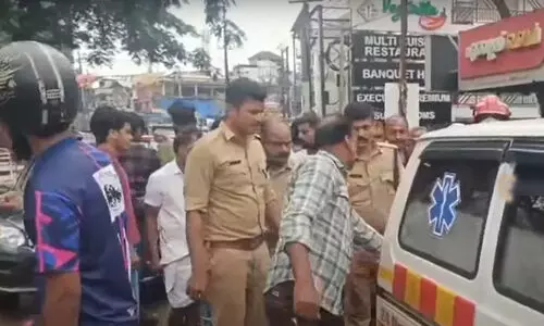 പൂട്ടിയ ഹോട്ടലിൽനിന്ന് തീ; തൊഴിലാളി പൊള്ളലേറ്റ നിലയിൽ