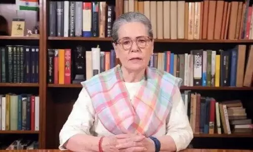 ഞങ്ങൾക്കു നൽകുന്ന ഓരോ വോട്ടും തൊഴിൽ സൃഷ്ടിക്കും, പണപ്പെരുപ്പം കുറക്കും - സോണിയ ഗാന്ധി