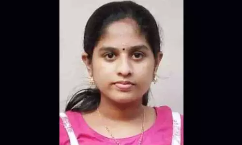 വിദ്യാർഥിനി കടലിൽ മരിച്ച നിലയിൽ