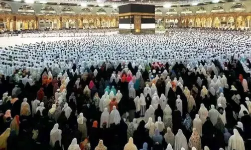 നെടുമ്പാശ്ശേരി ഹജ്ജ് ക്യാമ്പിന് തുടക്കം നെടുമ്പാശ്ശേരി ഹജ്ജ് ക്യാമ്പിന് തുടക്കം