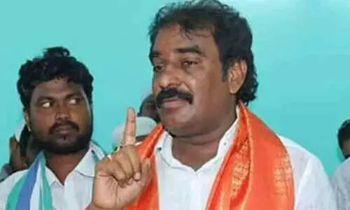 വോട്ടുയന്ത്രം തകർത്ത എം.എൽ.എക്കെതിരെ ജൂൺ 5 വരെ നടപടിയെടുക്കരുതെന്ന് ഹൈകോടതി