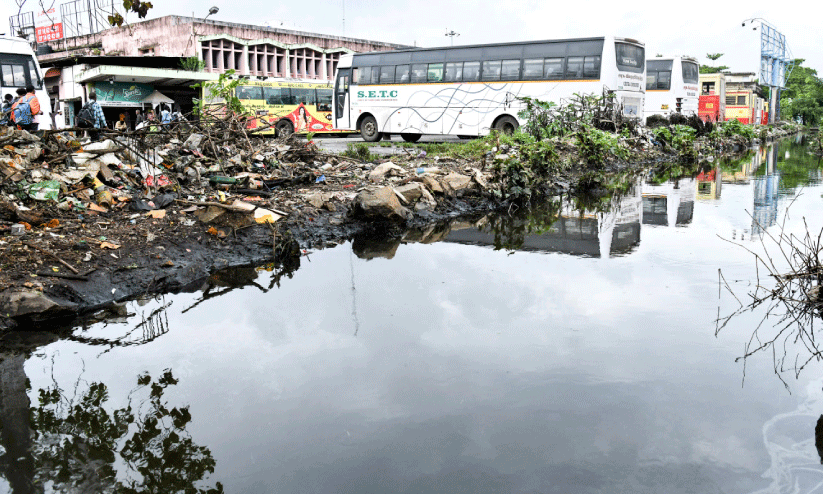 ernakulam ksrtc bus stand