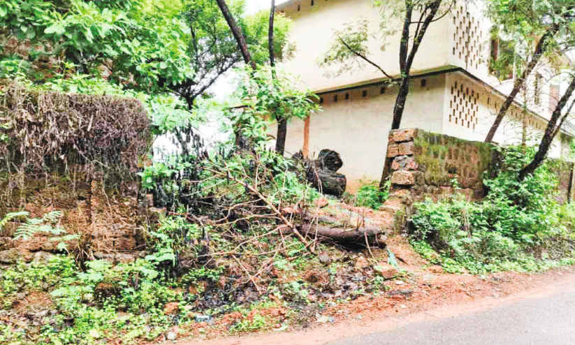 alanallur govt school