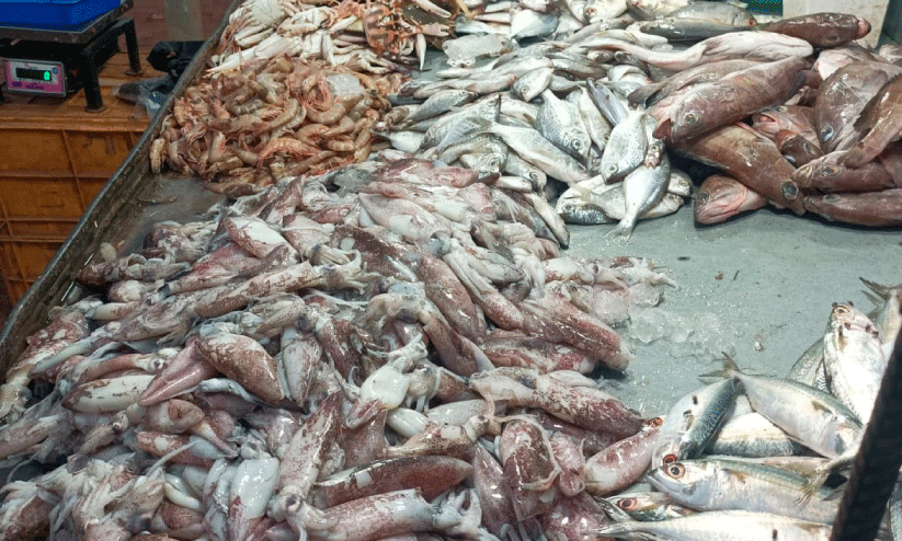 Sale of poisoned fish is widespread; No inspection Sale of poisoned fish is widespread; No inspection