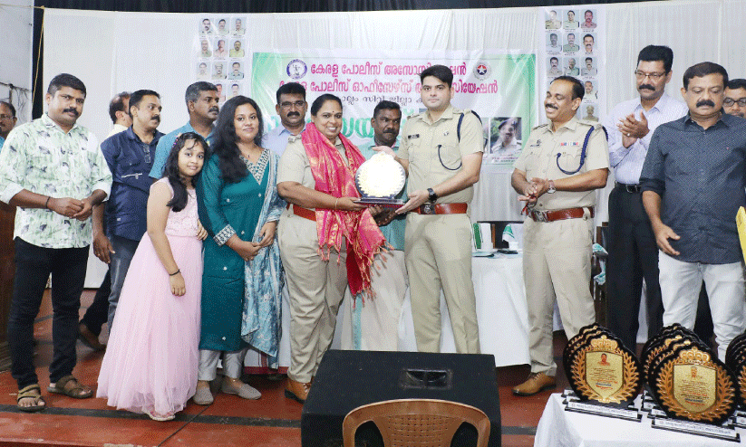 42 police officers are retiring from Kollam City 42 police officers are retiring from Kollam City