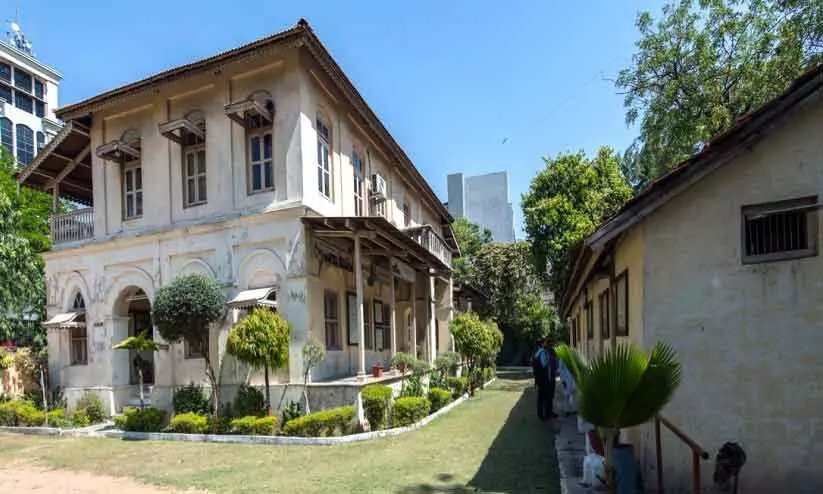 ഗാന്ധിജിയുടെ കൊച്ച്റബ് ആശ്രമം ഗാന്ധിജിയുടെ കൊച്ച്റബ് ആശ്രമം