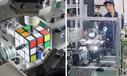 കണ്ണുകളെ തോൽപിക്കും വേഗത്തിൽ റൂബിക്സ് ക്യൂബ് സോൾവ് ചെയ്ത് റോബോട്ട്; കൗതുക കാഴ്ച VIDEO