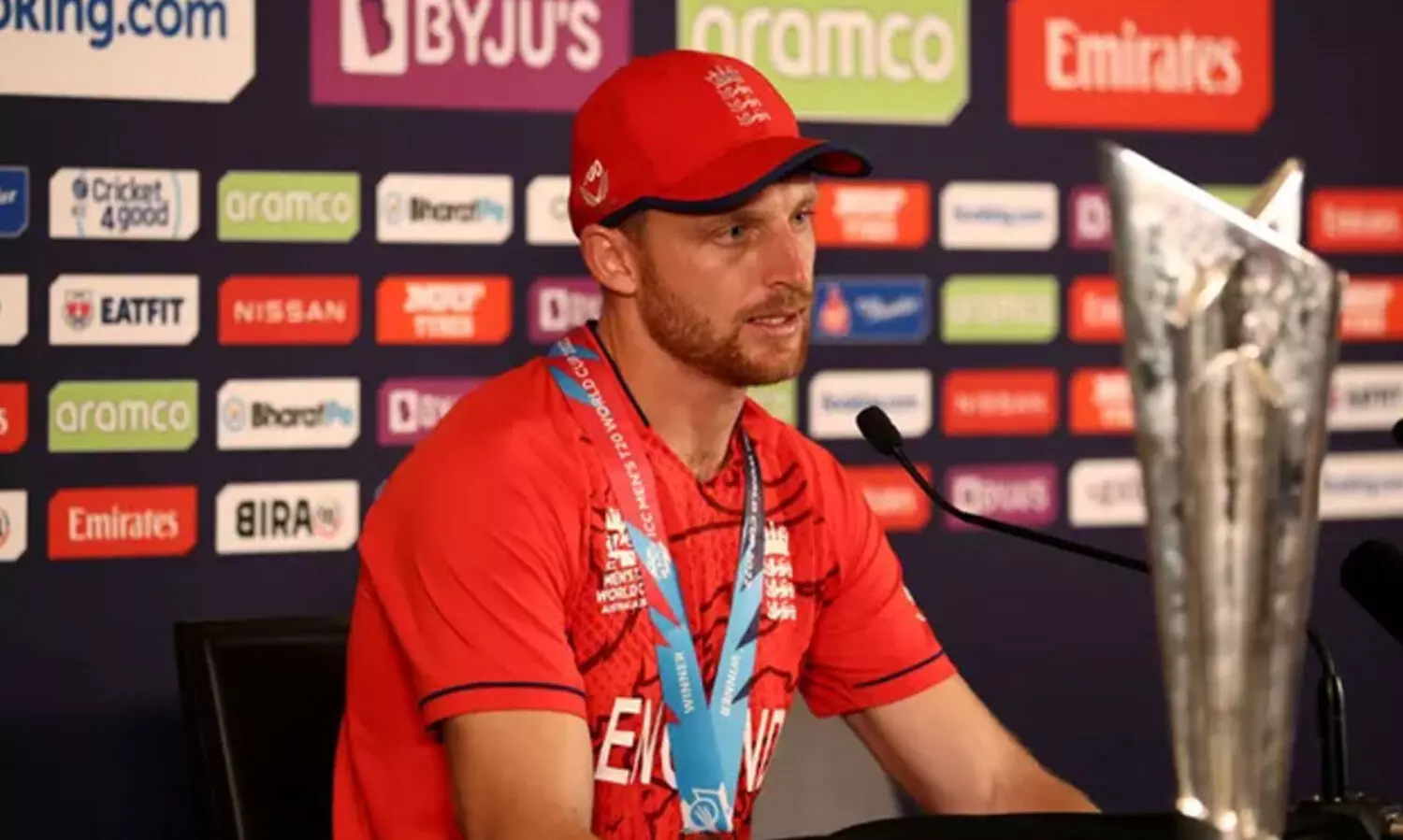 ‘പാകിസ്താനെതിരെ കളിക്കുന്നതിനേക്കാൾ മികച്ചത് ഐ.പി.എൽ’; ഇംഗ്ലണ്ട് താരങ്ങളെ തിരിച്ചുവിളിച്ചതിനെതിരെ മൈക്കൽ വോൺ