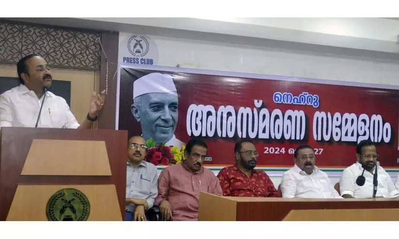 പ്രതിപക്ഷ ശബ്ദത്തിന് ആദരവ് നൽകിയ മഹാനാണ് നെഹ്റുവെന്ന് വി.ഡി. സതീശൻ പ്രതിപക്ഷ ശബ്ദത്തിന് ആദരവ് നൽകിയ മഹാനാണ് നെഹ്റുവെന്ന് വി.ഡി. സതീശൻ