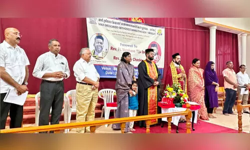 മാ​ര്‍ ഗ്രി​ഗോ​റി​യോ​സ് ഓ​ര്‍ത്ത​ഡോ​ക്സ് ഇ​ട​വ​ക​യി​ലെ വൈ​ദി​ക​ര്‍ക്ക് യാ​ത്ര​യ​യ​പ്പ്
