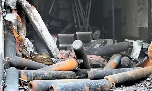 ആറ് നവജാതശിശുക്കൾ തീപിടിത്തത്തിൽ മരിച്ച സംഭവം: ലൈസൻസില്ലാതെ ഉടമ നടത്തുന്നത് മൂന്ന് ആശുപത്രികൾ