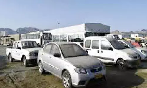 യൂ​സ്​​ഡ്​ വാ​ഹ​ന​ പ്ര​ദ​ർ​ശ​ന​ത്തി​ന്​ അം​ഗീ​കൃ​ത പ്ര​ദേ​ശ​ങ്ങ​ൾ ഉ​പ​യോ​ഗി​ക്ക​ണം